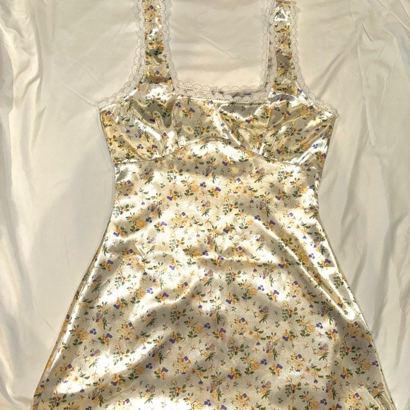 Berlin Satin Mini Dress White - Picture 7 of 7